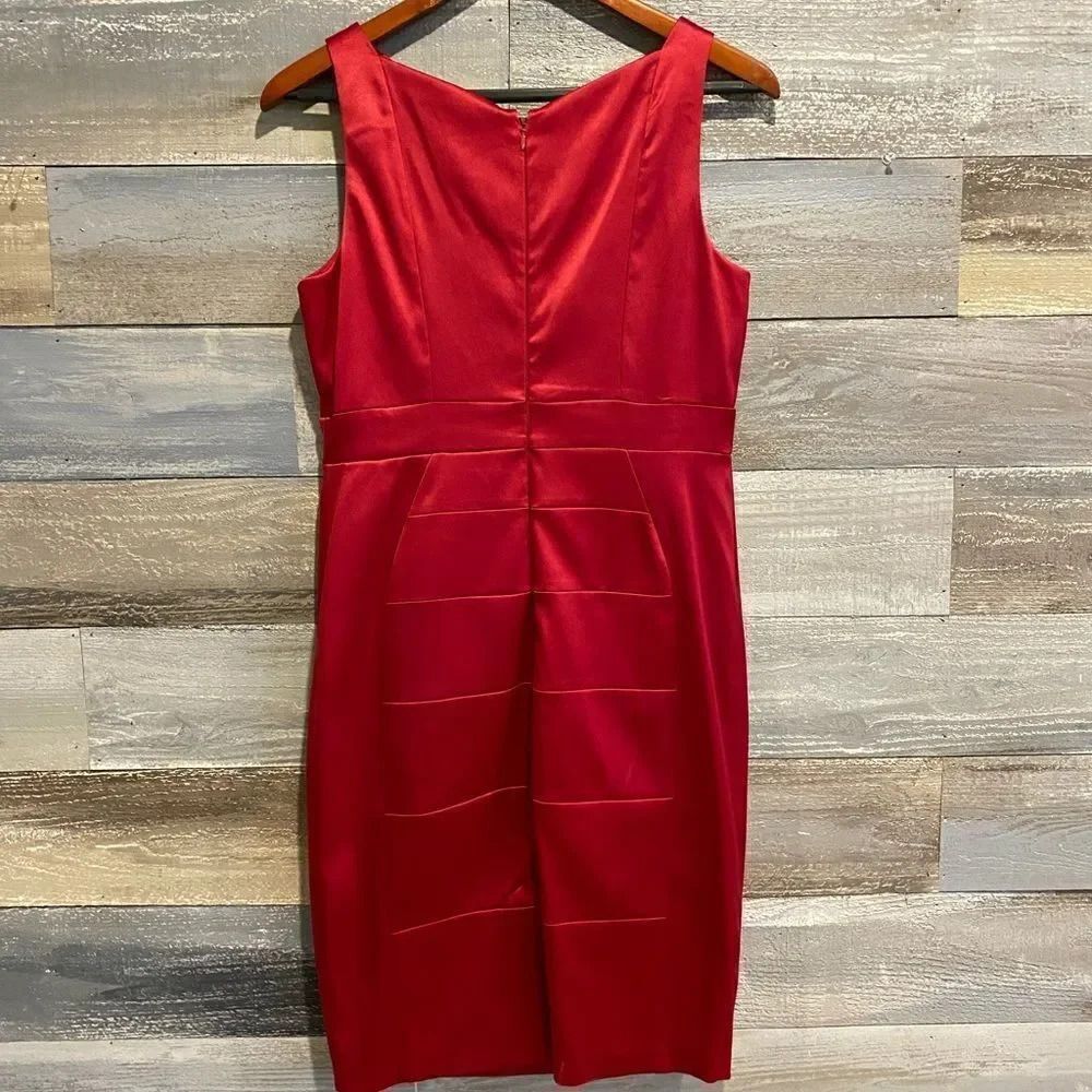 Melrose red “satin” lined body con dress 8 - Picture 4 of 5